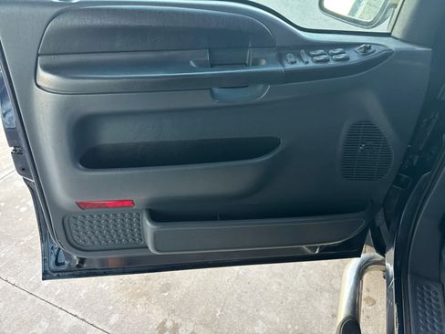 Used 2001 Ford F250 XLT image 9