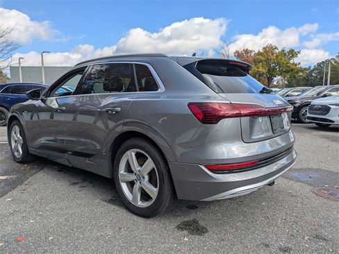 Used 2019 Audi e-tron Premium Plus image 11