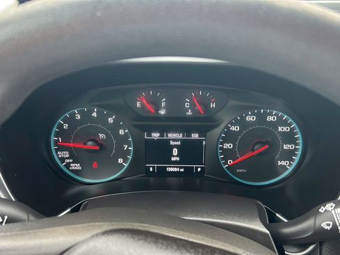 Used 2018 Chevrolet Equinox LT image 14