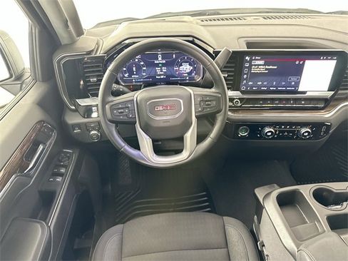 Used 2024 GMC Sierra 1500 Elevation image 10