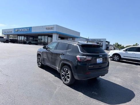 Used 2022 Jeep Compass Limited AWD/4WD image 5