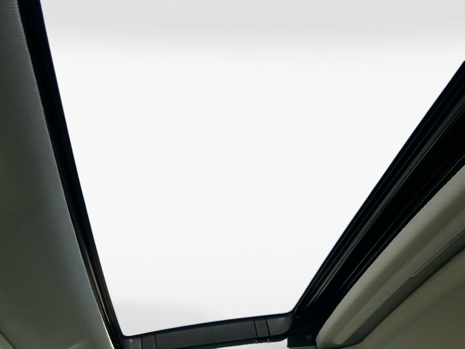 Certified 2023 Honda Accord EX image 25
