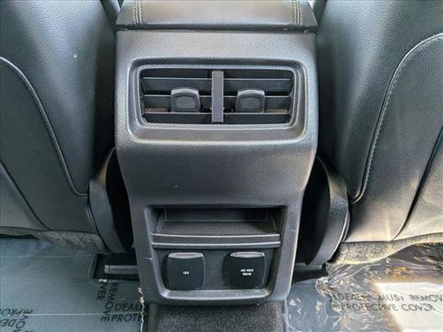 Used 2017 Ford Edge SEL w/ Equipment Group 201A AWD/4WD image 25