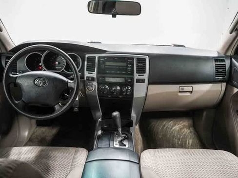 Used 2006 Toyota 4Runner SR5 image 12