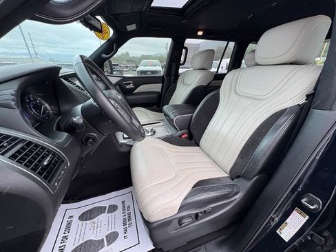 Used 2019 INFINITI QX80 Limited w/ All-Season Package AWD/4WD image 28