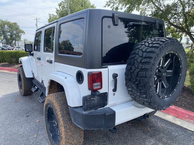 Used 2017 Jeep Wrangler Unlimited Sahara AWD/4WD image 6