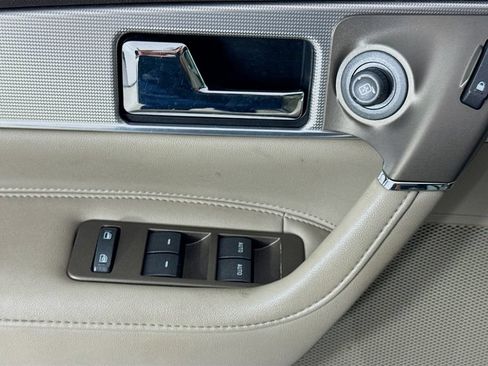 Used 2015 Lincoln MKX FWD w/ Equipment Group 102A image 21