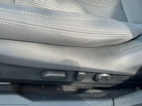Used 2025 Subaru Legacy Premium AWD/4WD image 17
