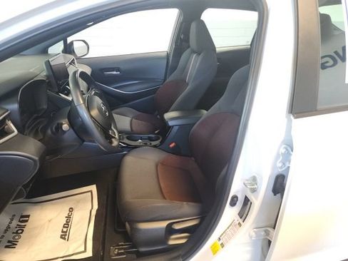 Used 2024 Toyota Corolla SE FWD image 9