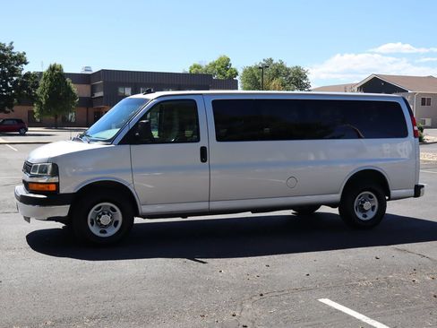 Used 2016 Chevrolet Express 3500 LT w/ LT Preferred Equipment Group RWD image 10
