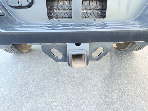 Used 2017 Toyota Tundra SR5 w/ SR5 Upgrade Package image 43