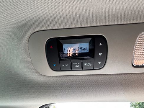 Used 2025 Honda Odyssey EX-L image 32