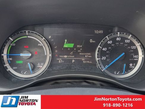 Used 2020 Toyota Highlander XLE AWD/4WD image 16