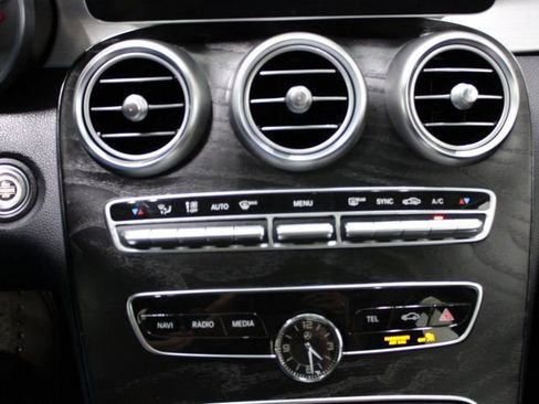 Used 2019 Mercedes-Benz C 300 Sedan image 25