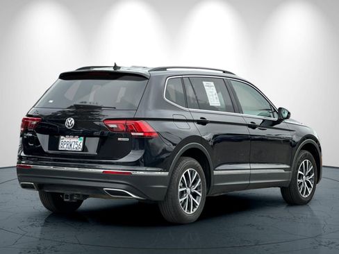 Used 2020 Volkswagen Tiguan SE w/ Panoramic Sunroof Package image 4