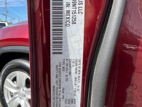 Used 2022 Jeep Compass Latitude image 17