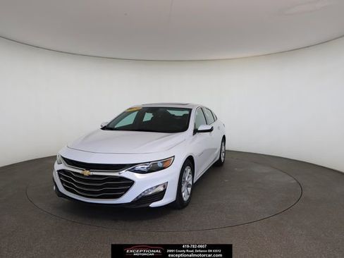 Used 2024 Chevrolet Malibu LT image 1