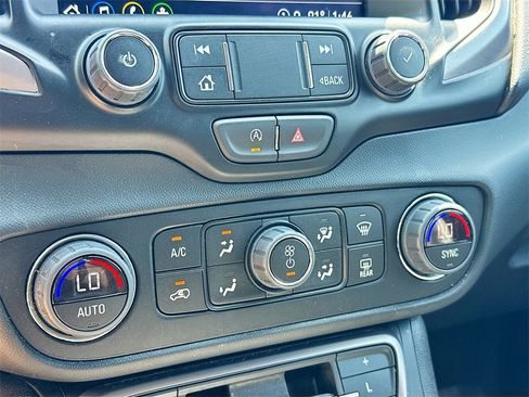 Used 2024 GMC Terrain AT4 w/ Tech Package image 15