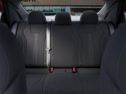 Used 2025 Hyundai Elantra Sport image 14