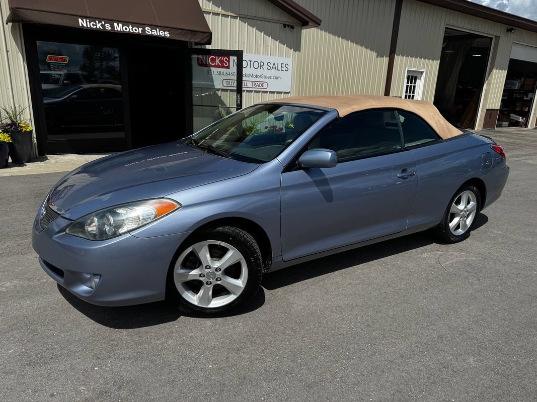 Used 2006 Toyota Solara SLE FWD image 1