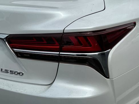 Used 2019 Lexus LS 500 w/ Interior Upgrade Package image 17