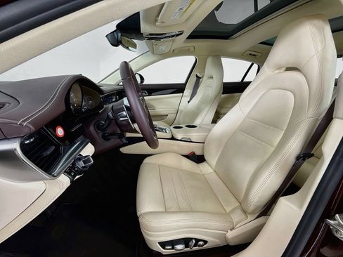 Certified 2018 Porsche Panamera 4 AWD/4WD image 5