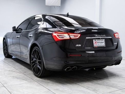 Used 2018 Maserati Ghibli S Q4 AWD/4WD image 7