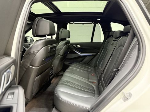 Used 2021 BMW X5 M50i w/ Executive Package image 15