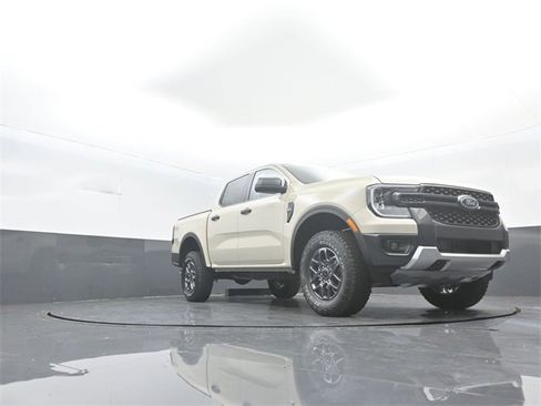 New 2025 Ford Ranger XLT w/ FX4 Off-Road Package image 29