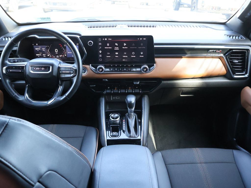 Certified 2024 GMC Canyon AT4 AWD/4WD image 11