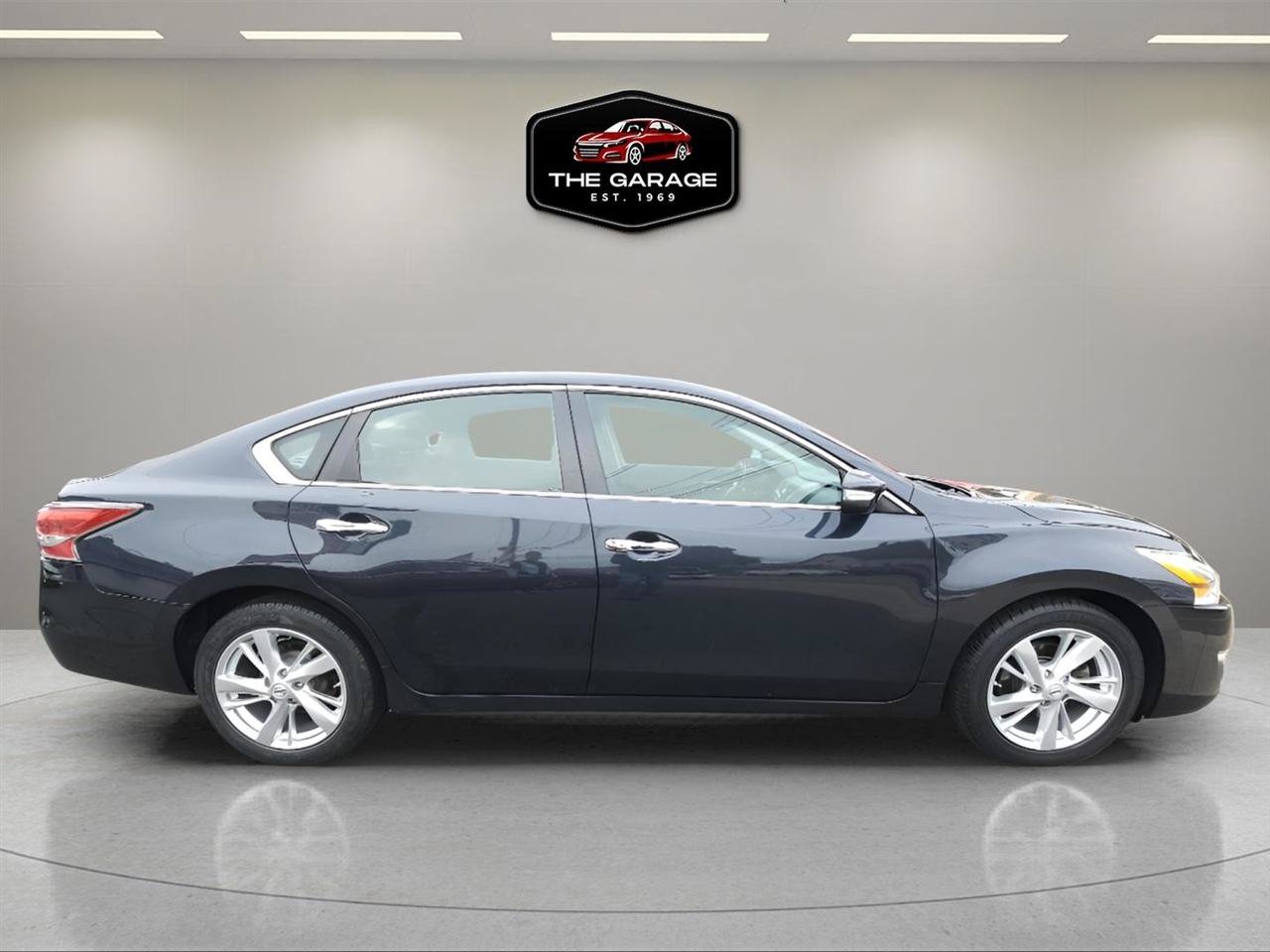 Used 2014 Nissan Altima 2.5 SL w/ Moonroof Package FWD image 7