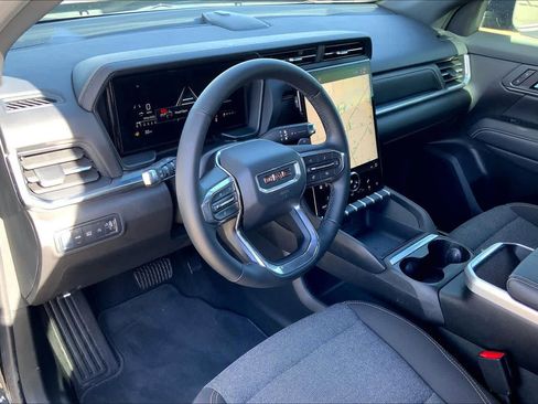 Used 2026 GMC Terrain Elevation image 17