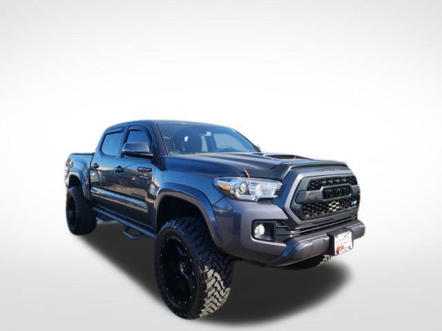 Certified 2018 Toyota Tacoma TRD Sport w/ Technology Package AWD/4WD image 1
