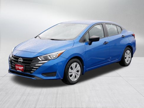 Used 2024 Nissan Versa S w/ Trunk Package FWD image 3