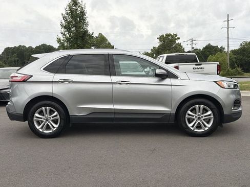 Used 2020 Ford Edge SEL w/ Convenience Package FWD image 2