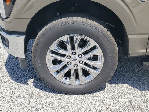 New 2025 Ford F150 Lariat w/ Equipment Group 501A Mid image 6