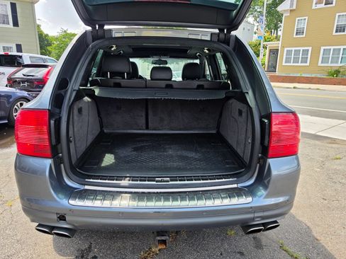 Used 2006 Porsche Cayenne Turbo AWD/4WD image 17