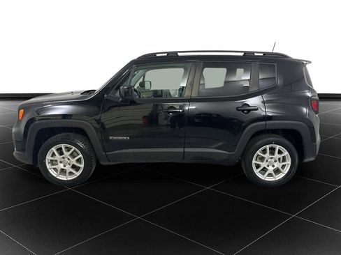 Used 2019 Jeep Renegade Latitude w/ Cold Weather Group image 2