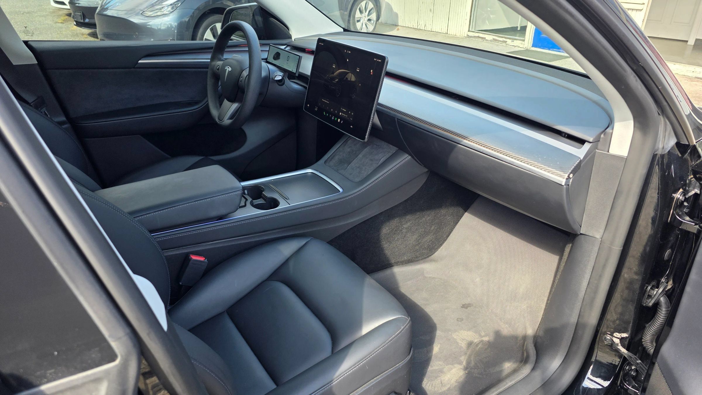 Used 2023 Tesla Model Y Long Range AWD/4WD image 12