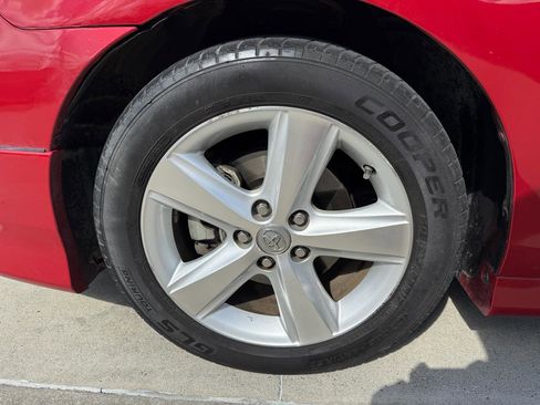 Used 2011 Toyota Camry SE w/ SE Extra-Value Pkg #1 image 7