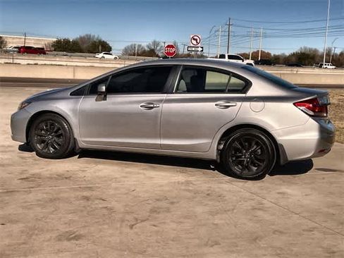 Used 2015 Honda Civic EX image 4