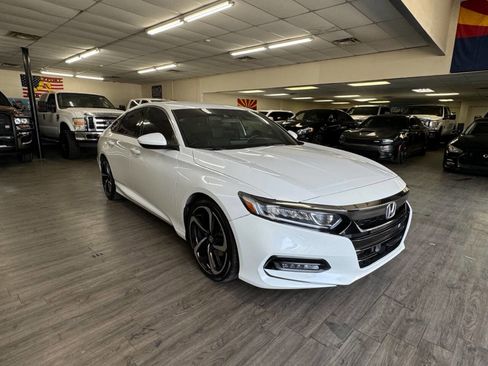 Used 2018 Honda Accord Sport image 3