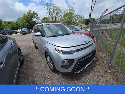 Used 2021 Kia Soul S FWD image 2