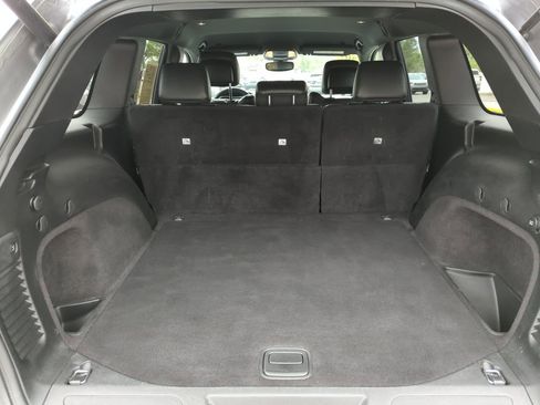 Used 2019 Jeep Grand Cherokee Altitude image 31