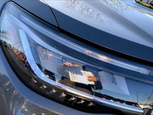 New 2025 Ford Explorer Active w/ Active Comfort Package image 13