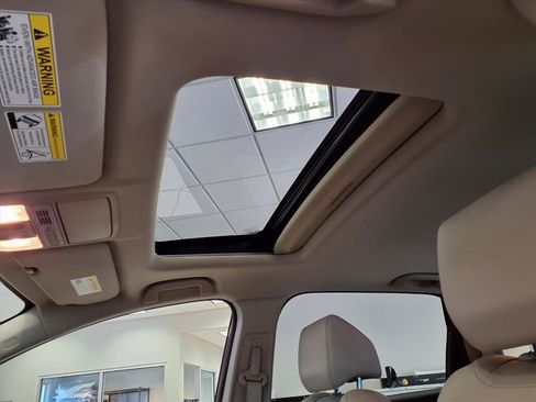 Used 2019 Honda CR-V Touring image 24