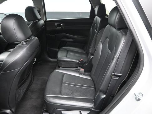 Certified 2023 Kia Sorento X-Line EX image 30