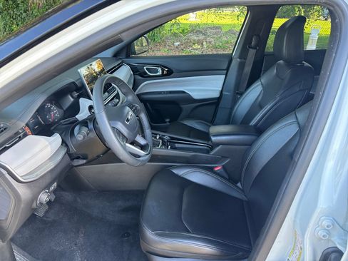 Used 2025 Jeep Compass Limited AWD/4WD image 26