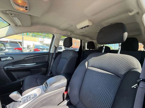 Used 2016 Dodge Journey SXT image 22
