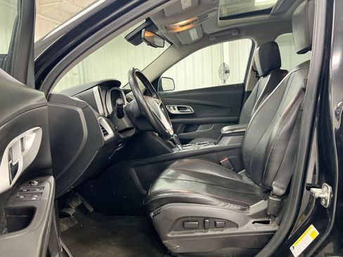 Used 2017 Chevrolet Equinox LT FWD image 15
